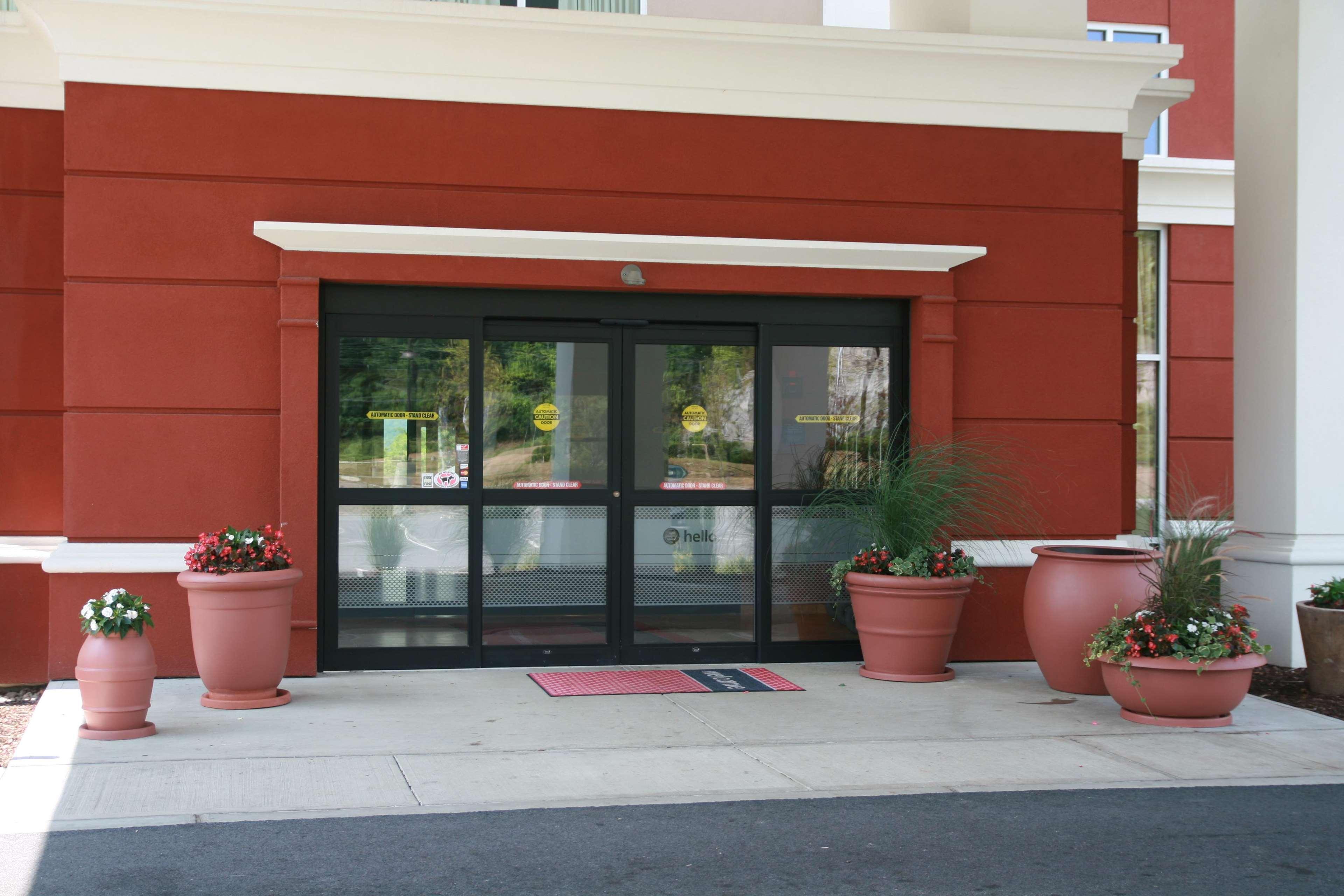 Hampton Inn & Suites Poughkeepsie Spackenkill Zewnętrze zdjęcie