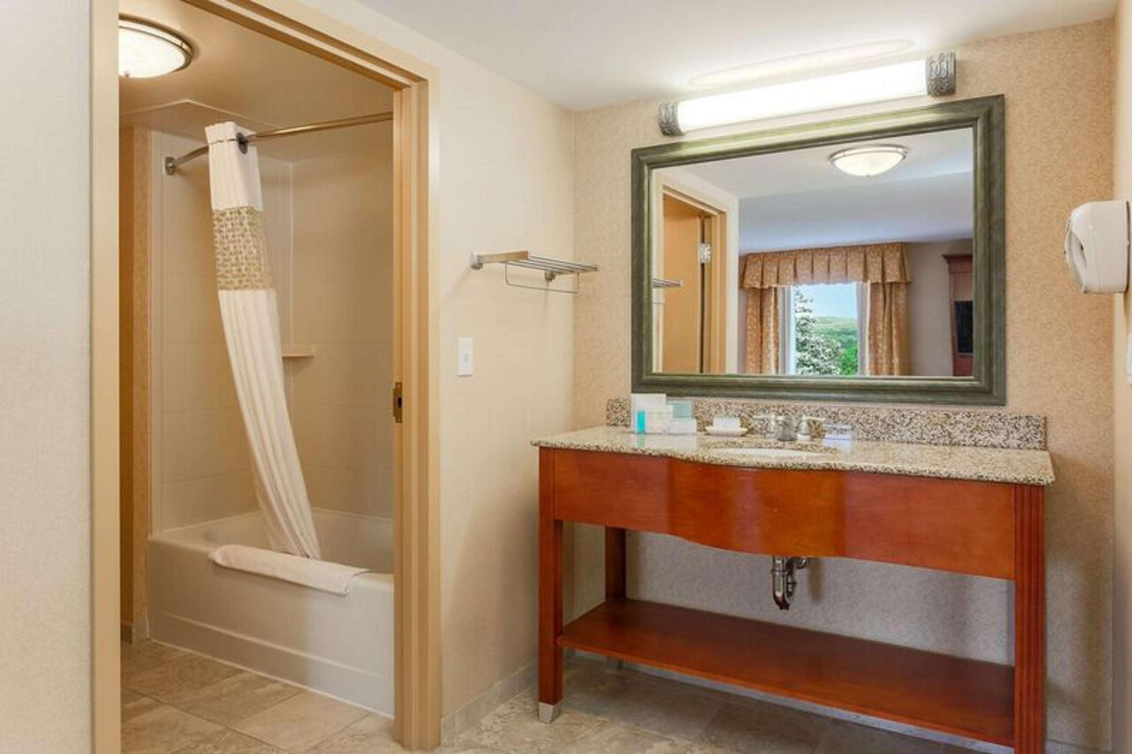 Hampton Inn & Suites Poughkeepsie Spackenkill Zewnętrze zdjęcie