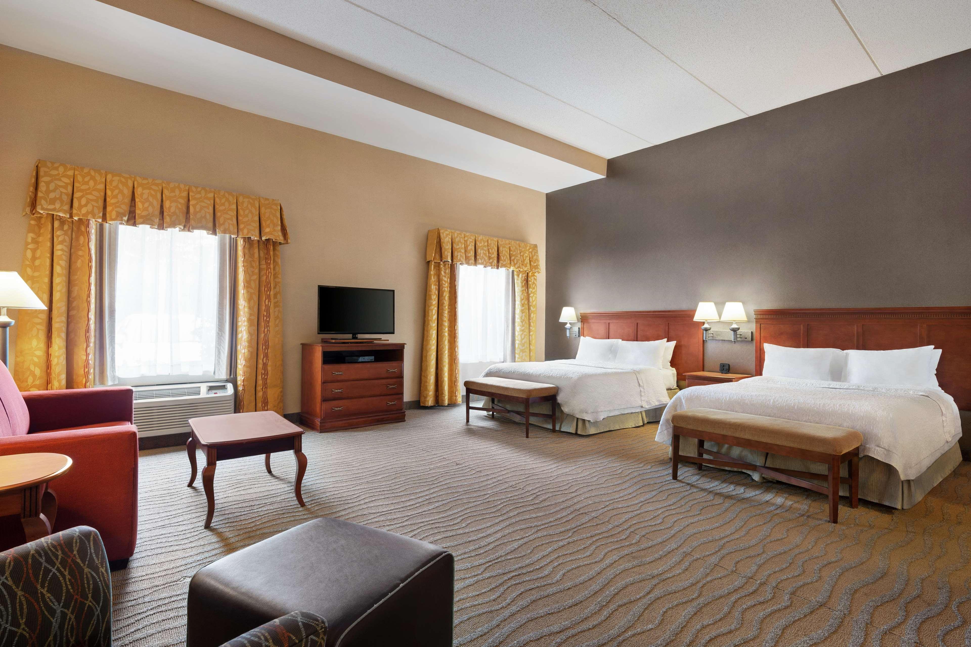 Hampton Inn & Suites Poughkeepsie Spackenkill Zewnętrze zdjęcie