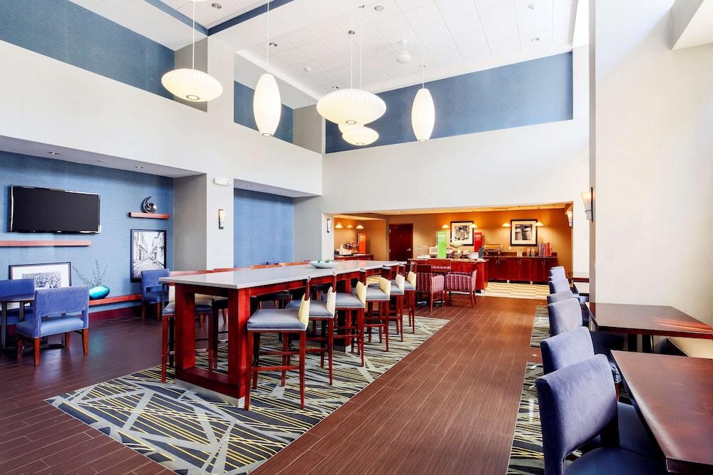 Hampton Inn & Suites Poughkeepsie Spackenkill Zewnętrze zdjęcie