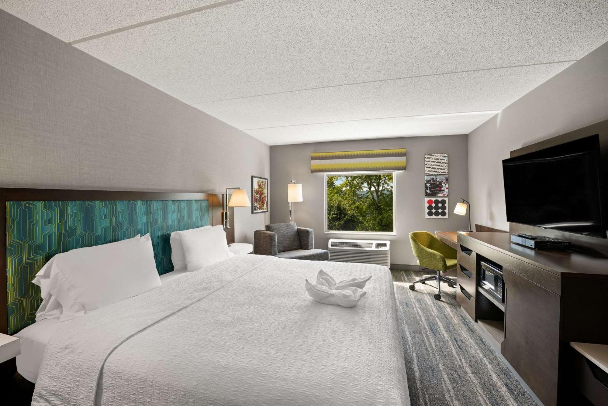 Hampton Inn & Suites Poughkeepsie Spackenkill Zewnętrze zdjęcie