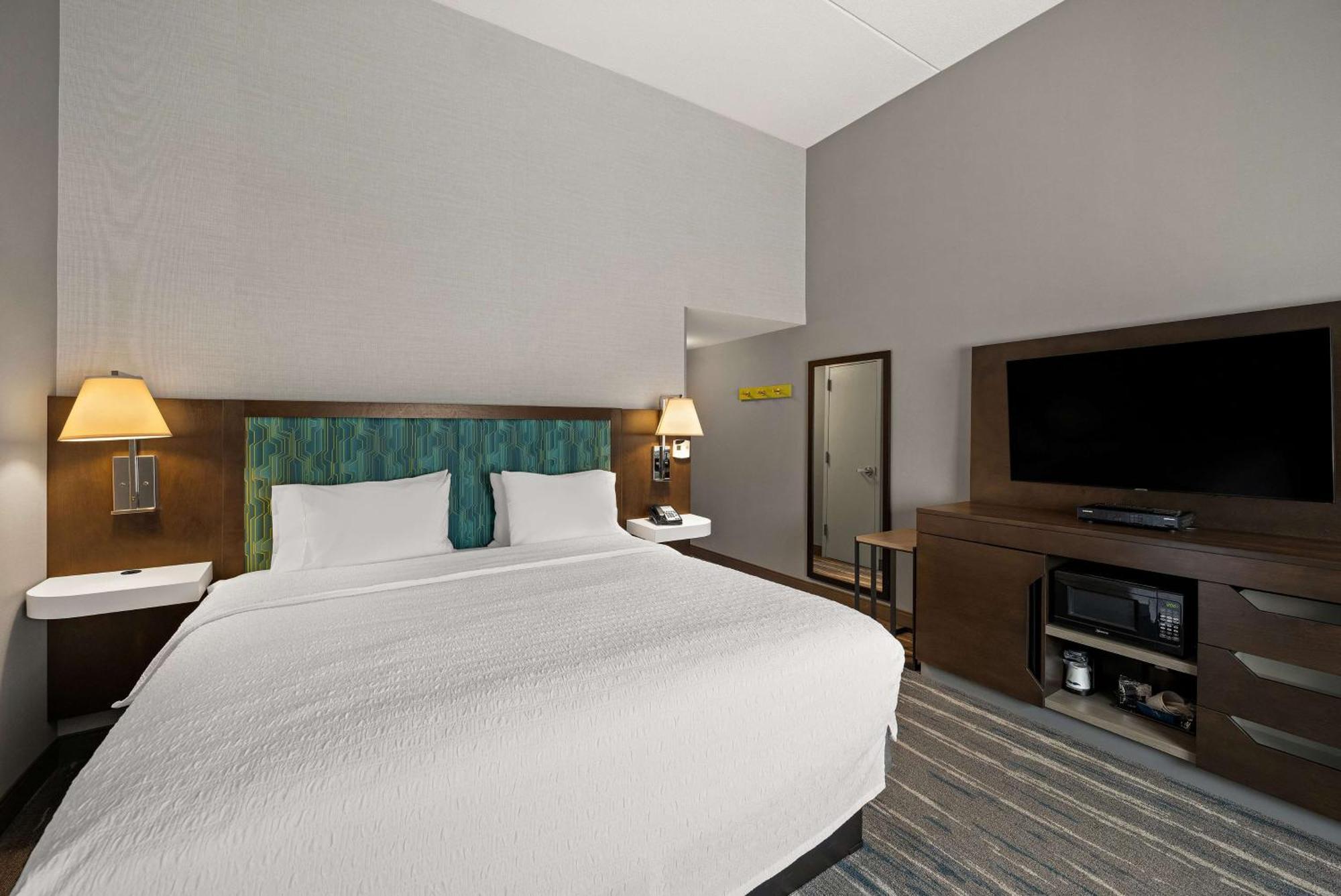 Hampton Inn & Suites Poughkeepsie Spackenkill Zewnętrze zdjęcie